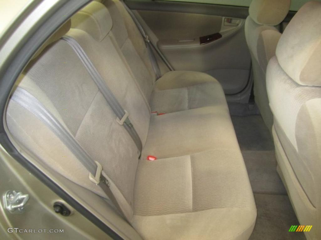 2006 Corolla LE - Desert Sand Mica / Beige photo #17