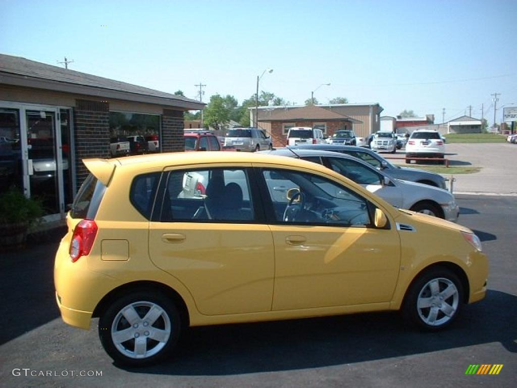 Summer Yellow 2009 Chevrolet Aveo Aveo5 LT Exterior Photo #48726425