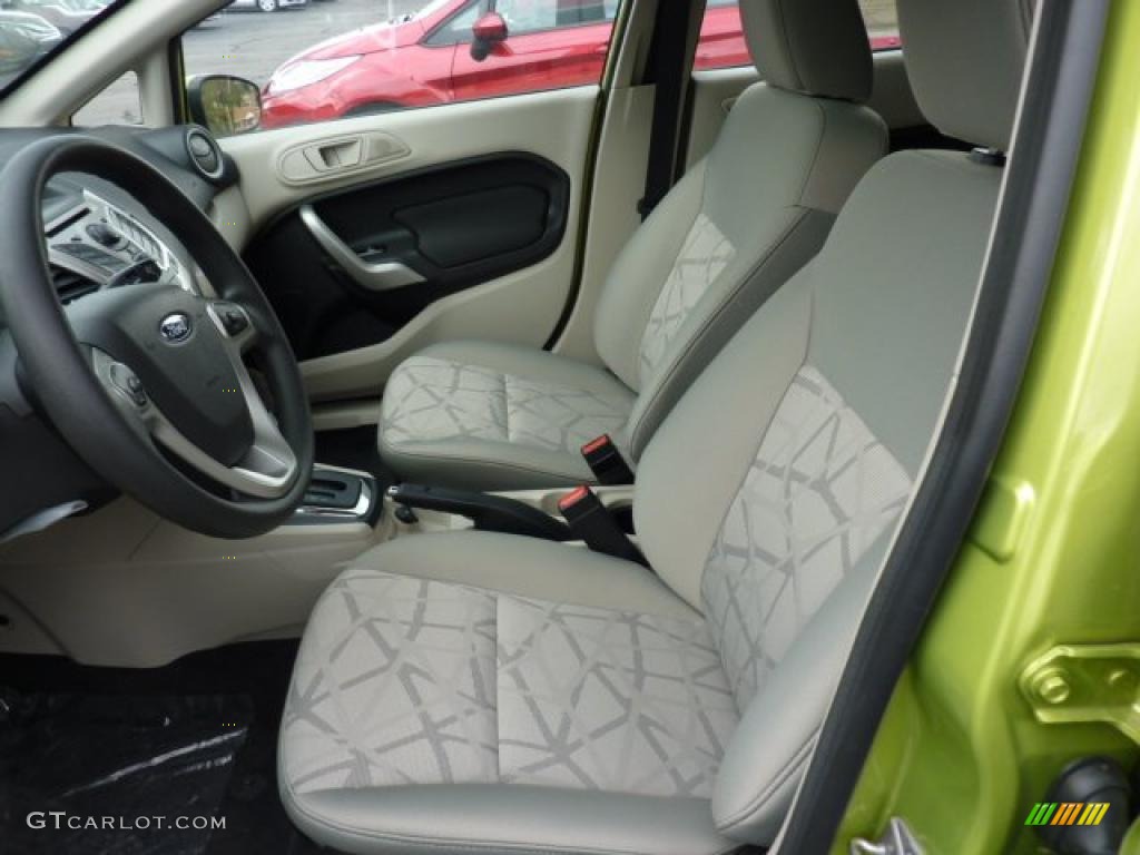 2011 Fiesta SE Hatchback - Lime Squeeze Metallic / Light Stone/Charcoal Black Cloth photo #8