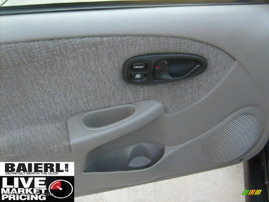 2000 S Series SL2 Sedan - Light Silver / Tan photo #11