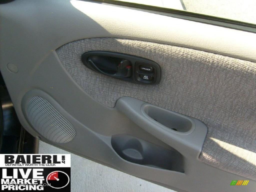 2000 S Series SL2 Sedan - Light Silver / Tan photo #17