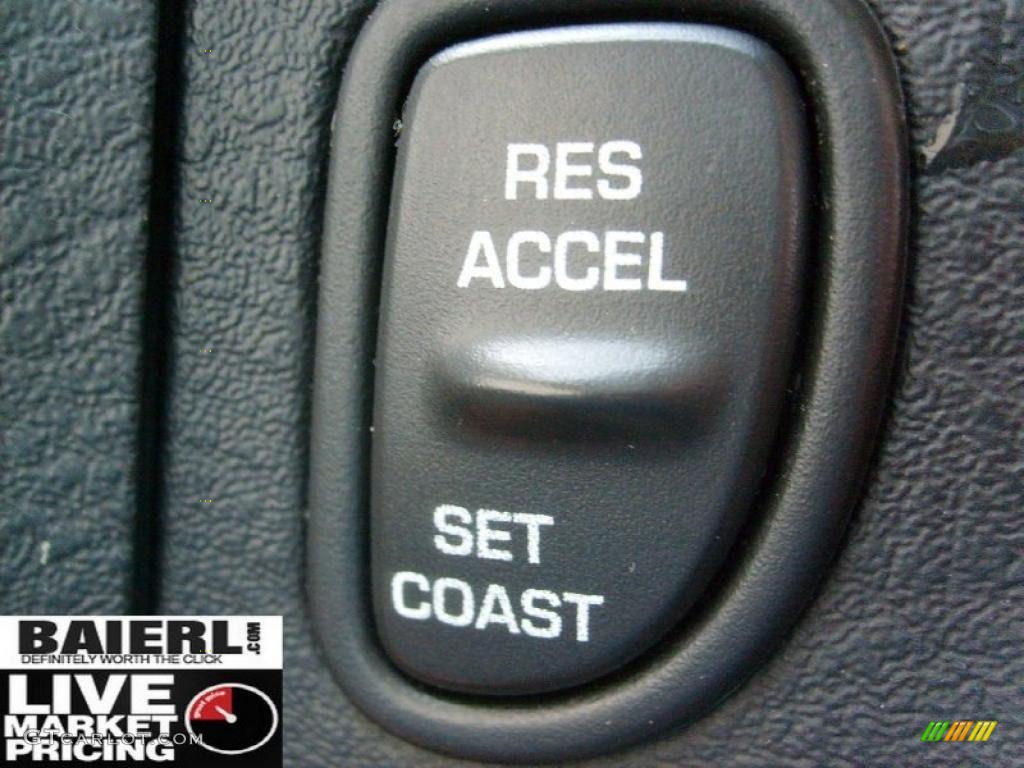 2000 S Series SL2 Sedan - Light Silver / Tan photo #18