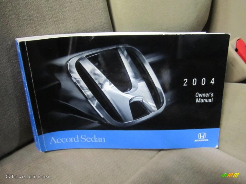2004 Accord LX Sedan - Taffeta White / Ivory photo #21