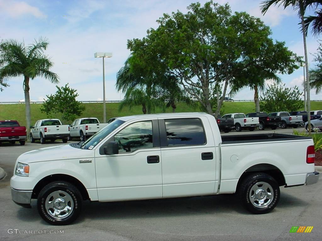 2006 F150 XLT SuperCrew - Oxford White / Medium/Dark Flint photo #7