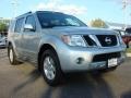 Silver Lightning - Pathfinder SE 4x4 Photo No. 1