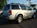 Silver Lightning - Pathfinder SE 4x4 Photo No. 4
