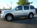 Silver Lightning - Pathfinder SE 4x4 Photo No. 5