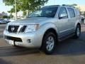 Silver Lightning - Pathfinder SE 4x4 Photo No. 6