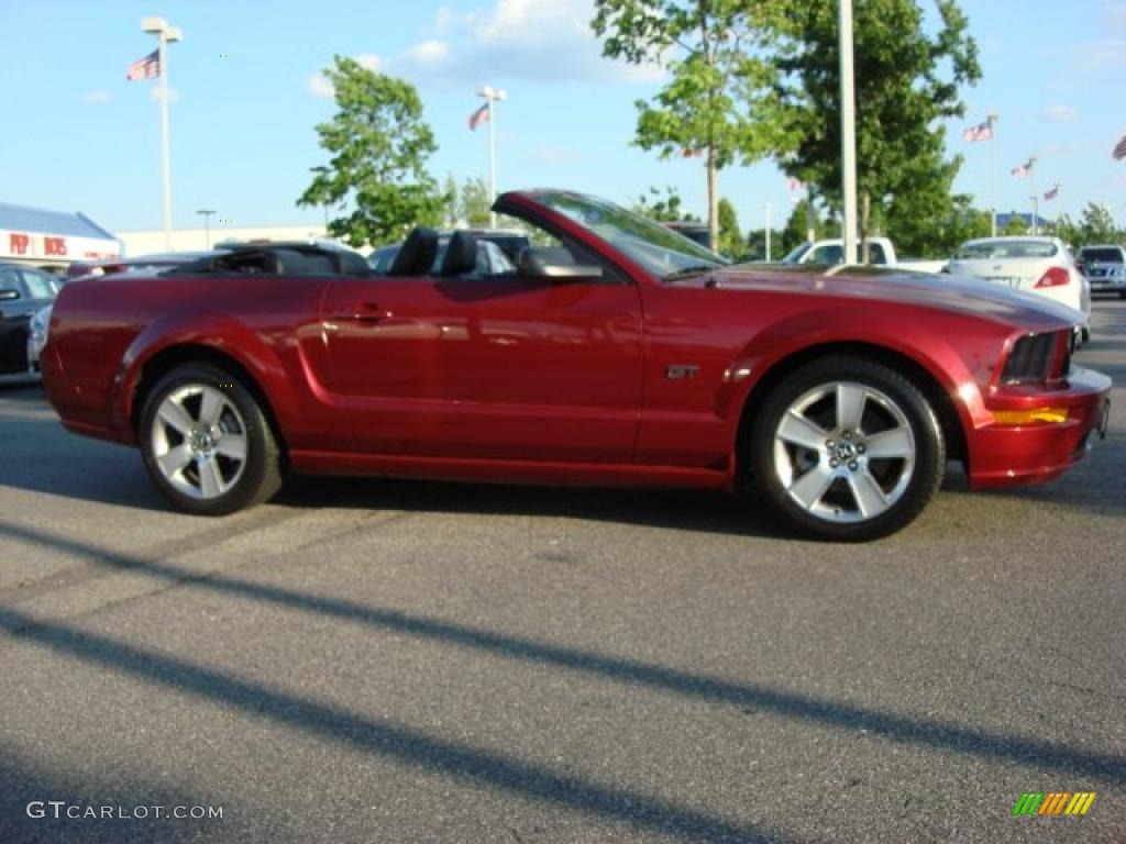 2006 Mustang GT Premium Convertible - Redfire Metallic / Dark Charcoal photo #2