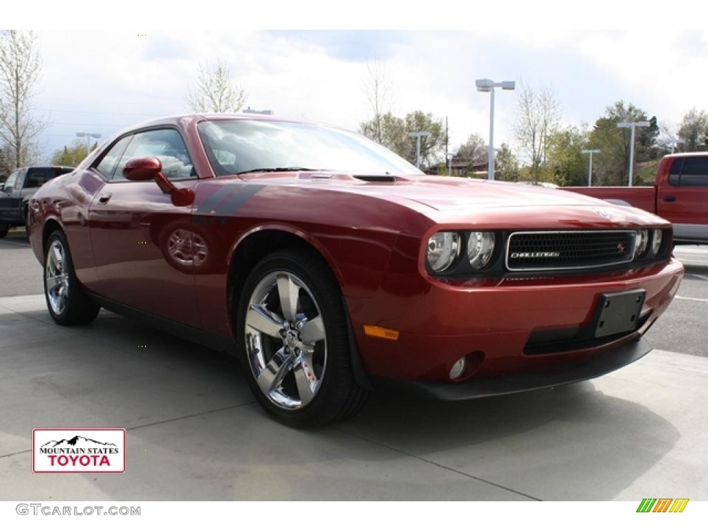 2009 Challenger R/T - Inferno Red Crystal Pearl Coat / Dark Slate Gray photo #1
