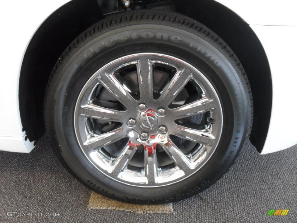 2011 Chrysler 300 Limited Wheel Photo #48738195