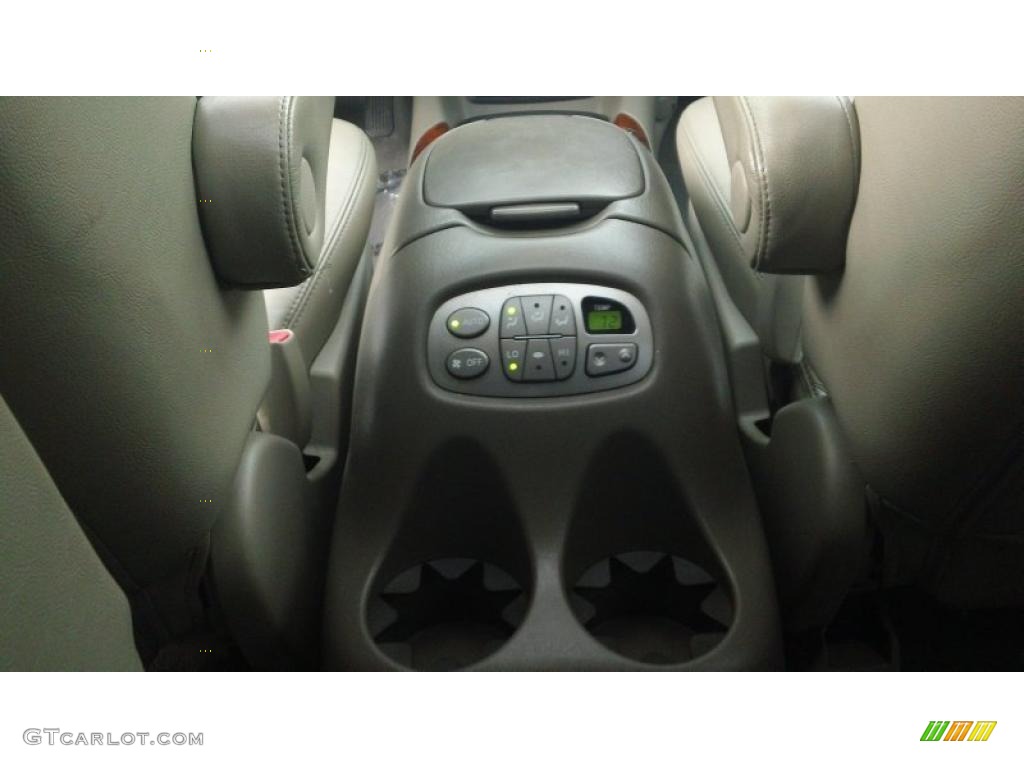2006 Sequoia Limited - Black / Taupe photo #12