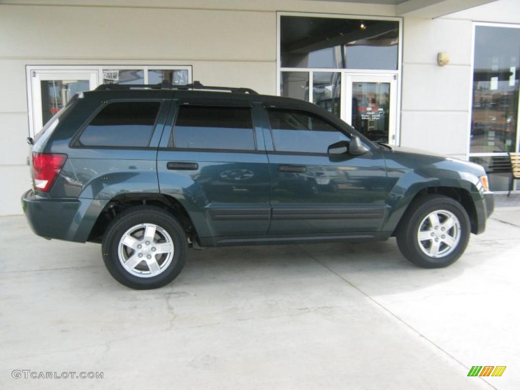 2005 Grand Cherokee Laredo 4x4 - Deep Beryl Green Pearl / Medium Slate Gray photo #5