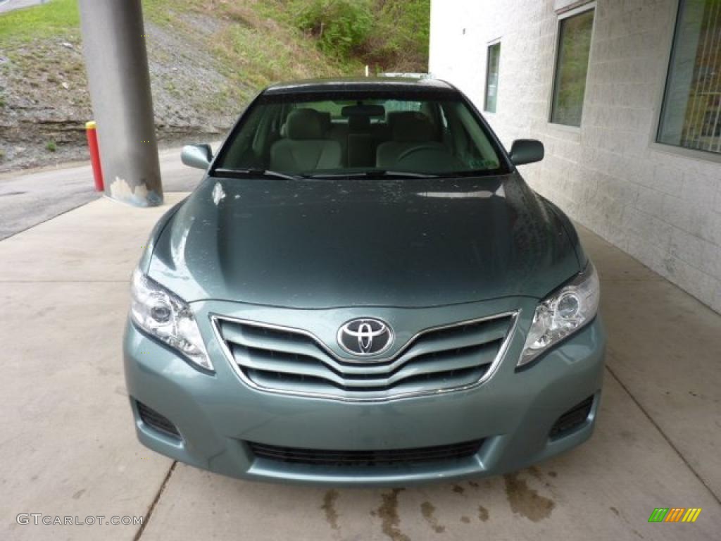 2011 Camry LE - Aloe Green Metallic / Bisque photo #6