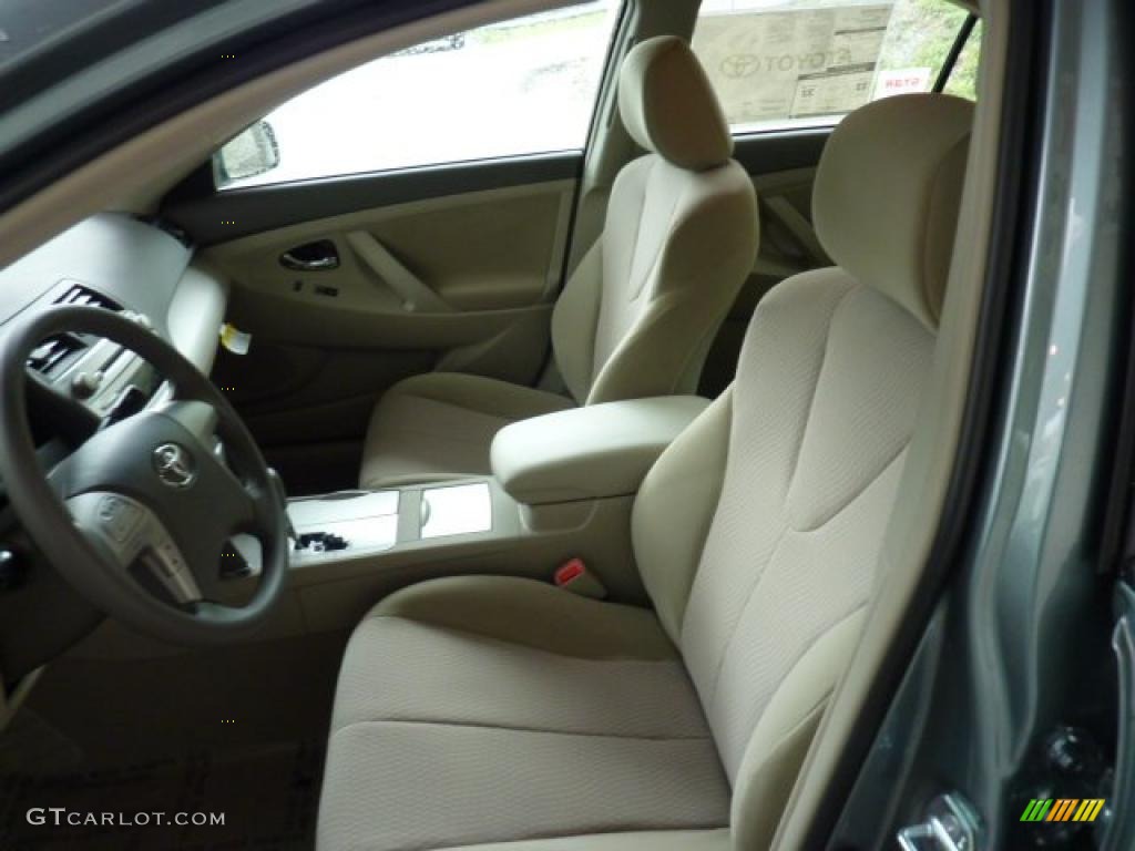 2011 Camry LE - Aloe Green Metallic / Bisque photo #8