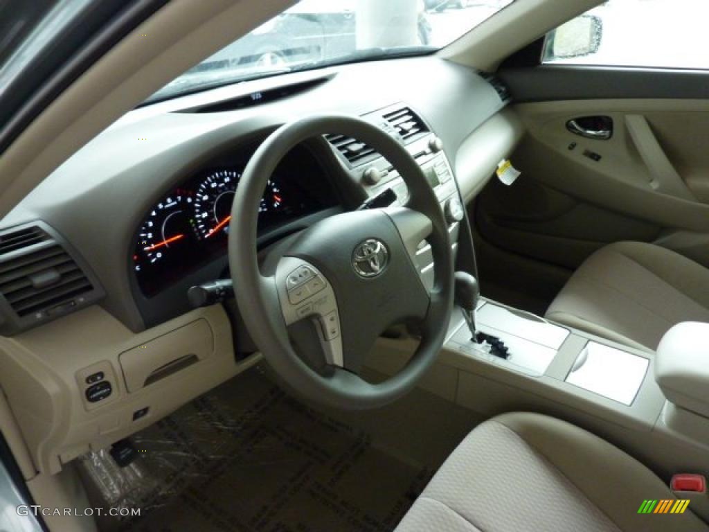 2011 Camry LE - Aloe Green Metallic / Bisque photo #12