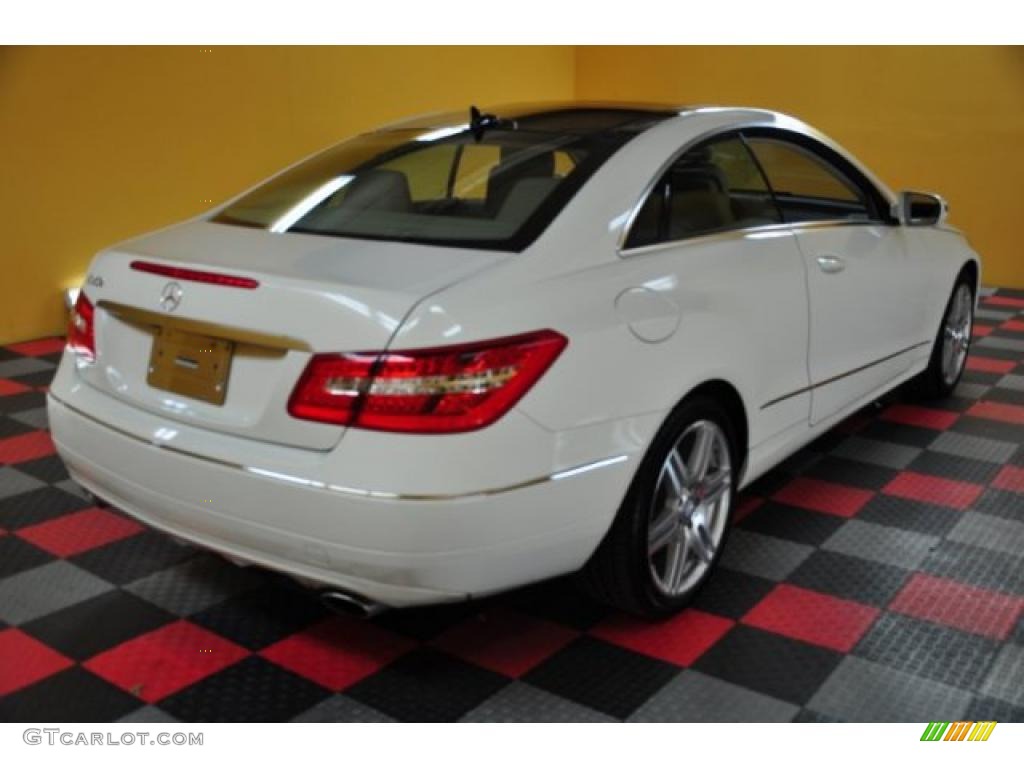 2010 E 350 Coupe - Arctic White / Almond Beige photo #4