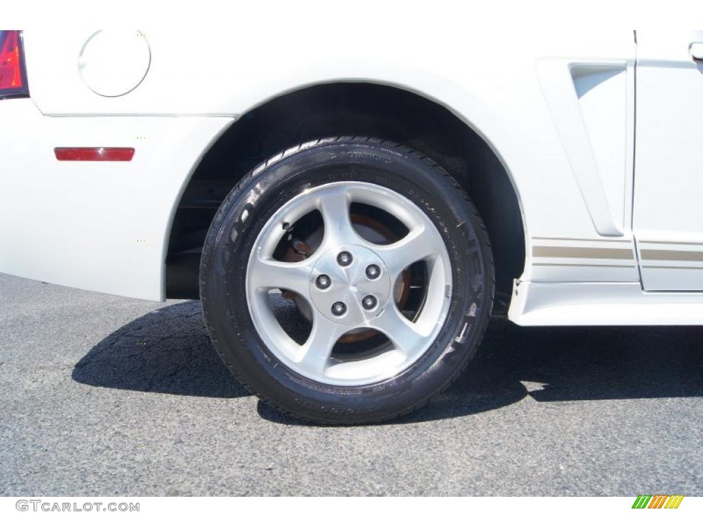2001 Ford Mustang V6 Coupe Wheel Photo #48741408