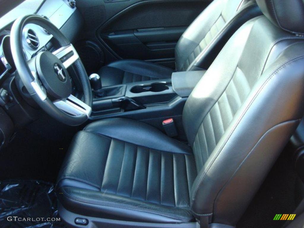 Dark Charcoal Interior 2007 Ford Mustang GT Premium Coupe Photo #48745307