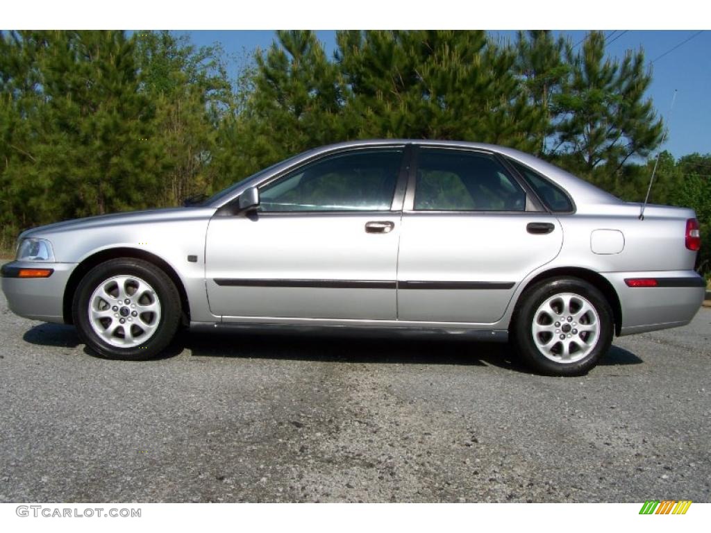 Silver Metallic 2002 Volvo S40 1.9T Exterior Photo #48745416
