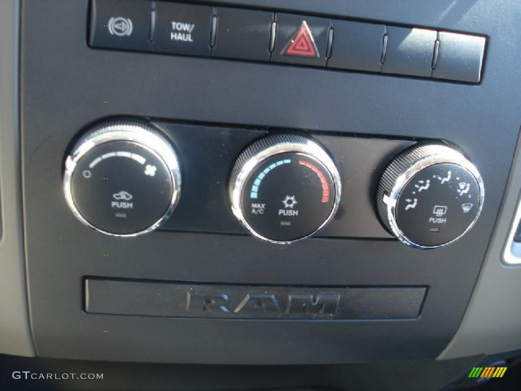 2011 Ram 3500 HD ST Crew Cab 4x4 Dually - Deep Water Blue Pearl / Dark Slate Gray/Medium Graystone photo #13
