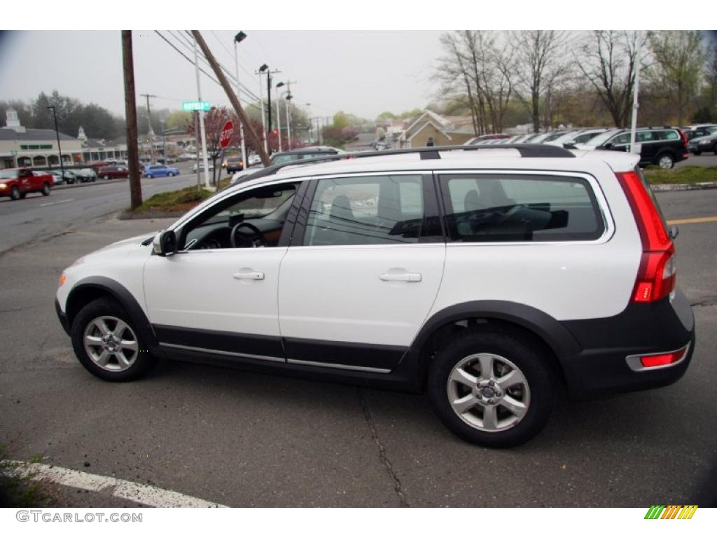 Ice White 2010 Volvo XC70 3.2 AWD Exterior Photo #48747135