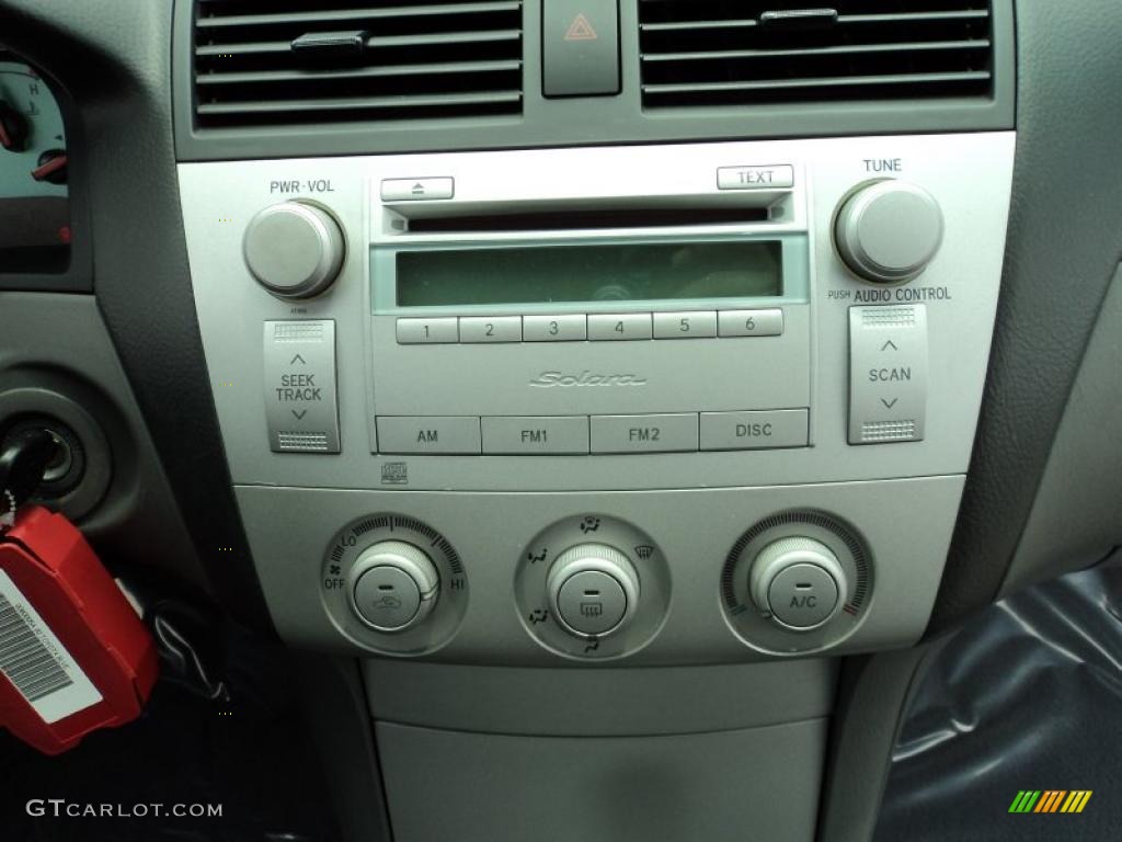 2006 Toyota Solara SE Coupe Controls Photo #48747447