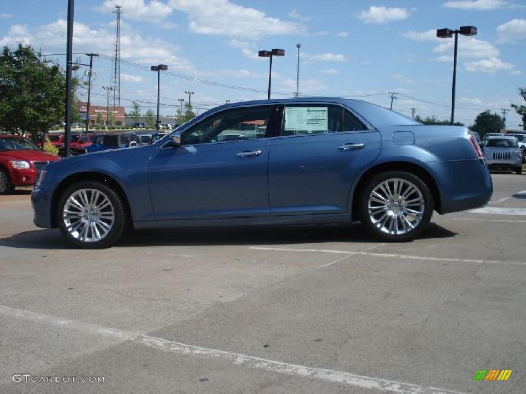 Sapphire Crystal Metallic 2011 Chrysler 300 C Hemi Exterior Photo #48747626