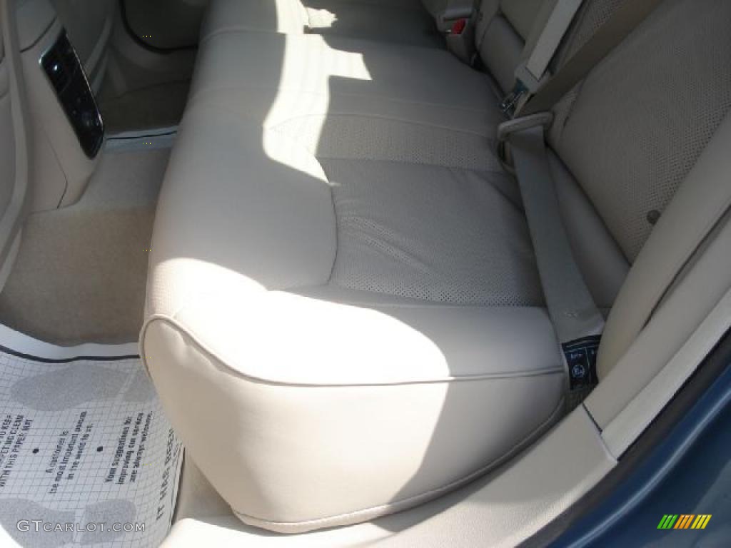 Black/Light Frost Beige Interior 2011 Chrysler 300 C Hemi Photo #48747672