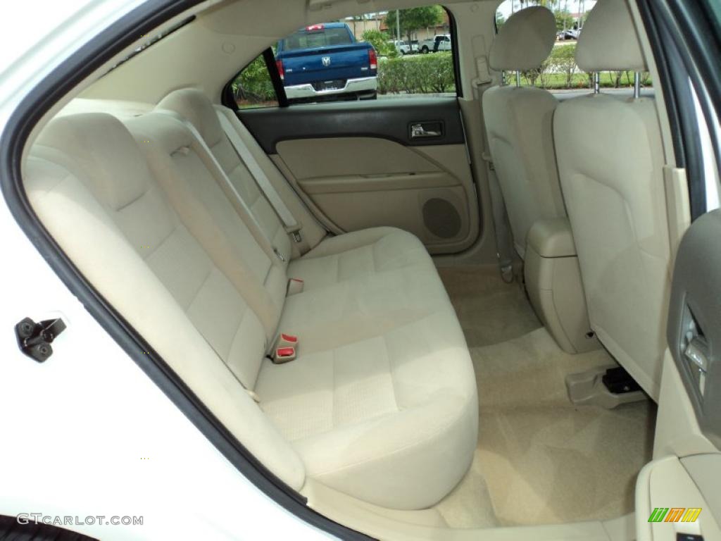 2008 Fusion S - White Suede / Camel photo #22