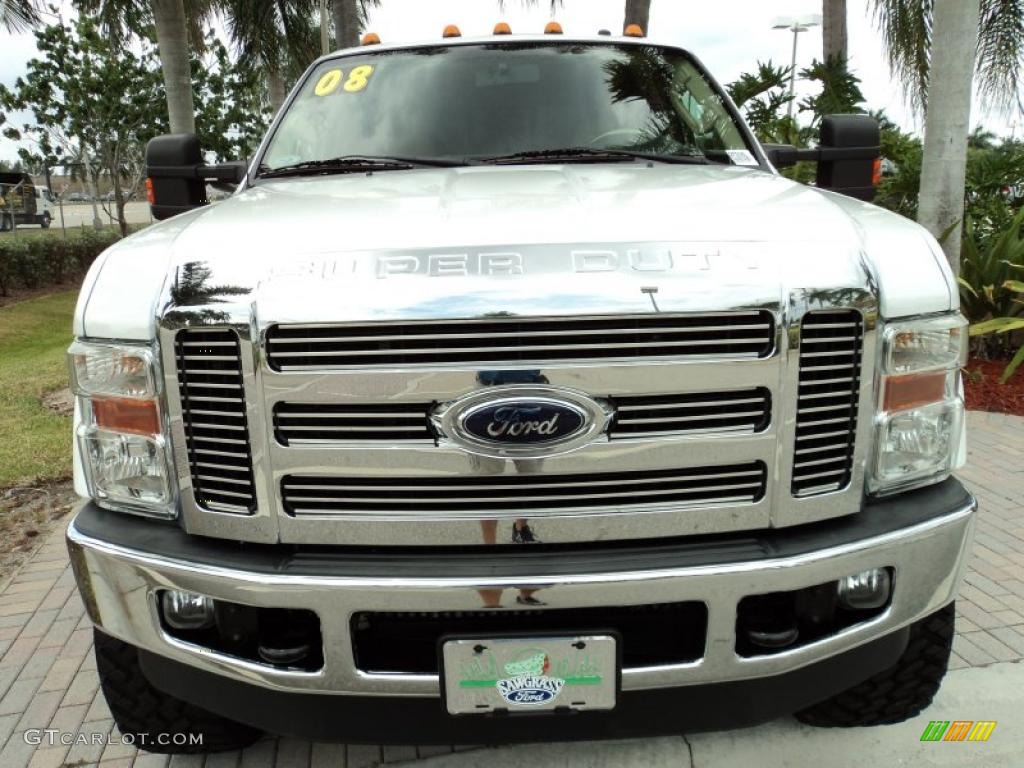 Oxford White 2008 Ford F250 Super Duty Lariat Crew Cab 4x4 Exterior Photo #48748470