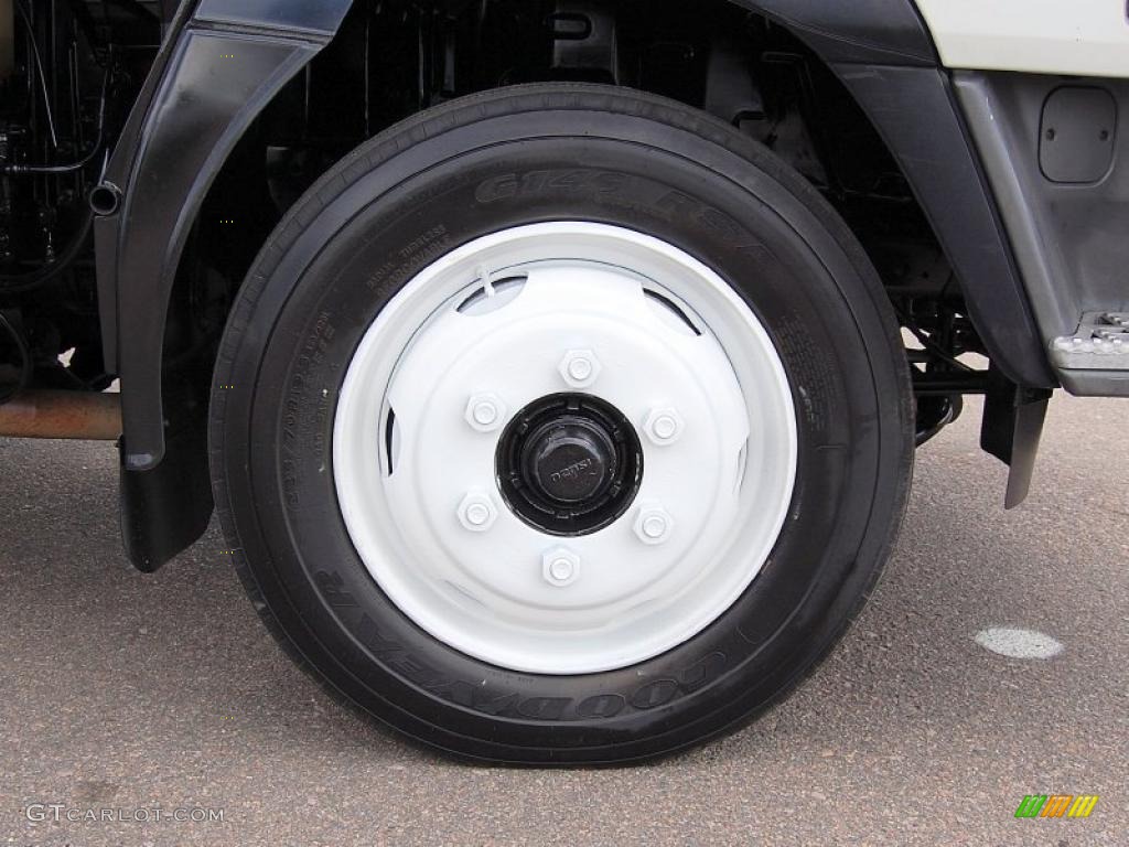 2004 GMC W Series Truck W4500 Commercial Moving Wheel Photos