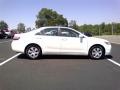 Super White - Camry LE Photo No. 16