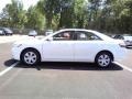 Super White - Camry LE Photo No. 17