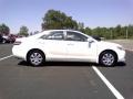 Super White - Camry  Photo No. 17