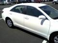 Super White - Camry  Photo No. 21