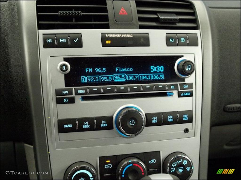 2009 Chevrolet Equinox LS Controls Photo #48754924