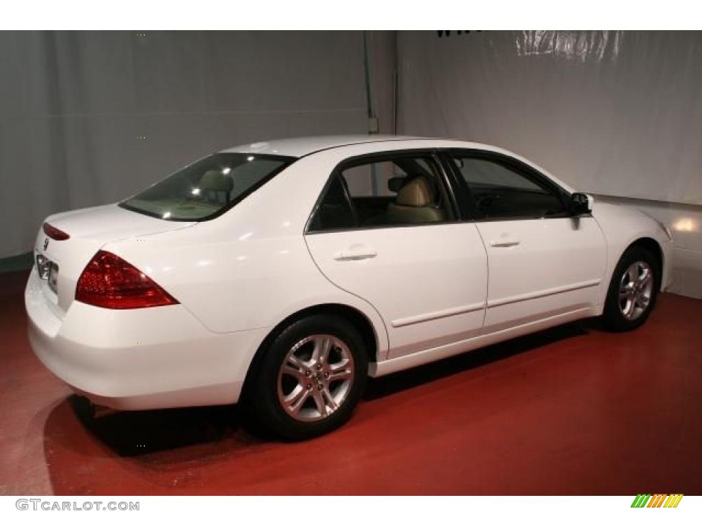 2007 Accord EX Sedan - Taffeta White / Ivory photo #5