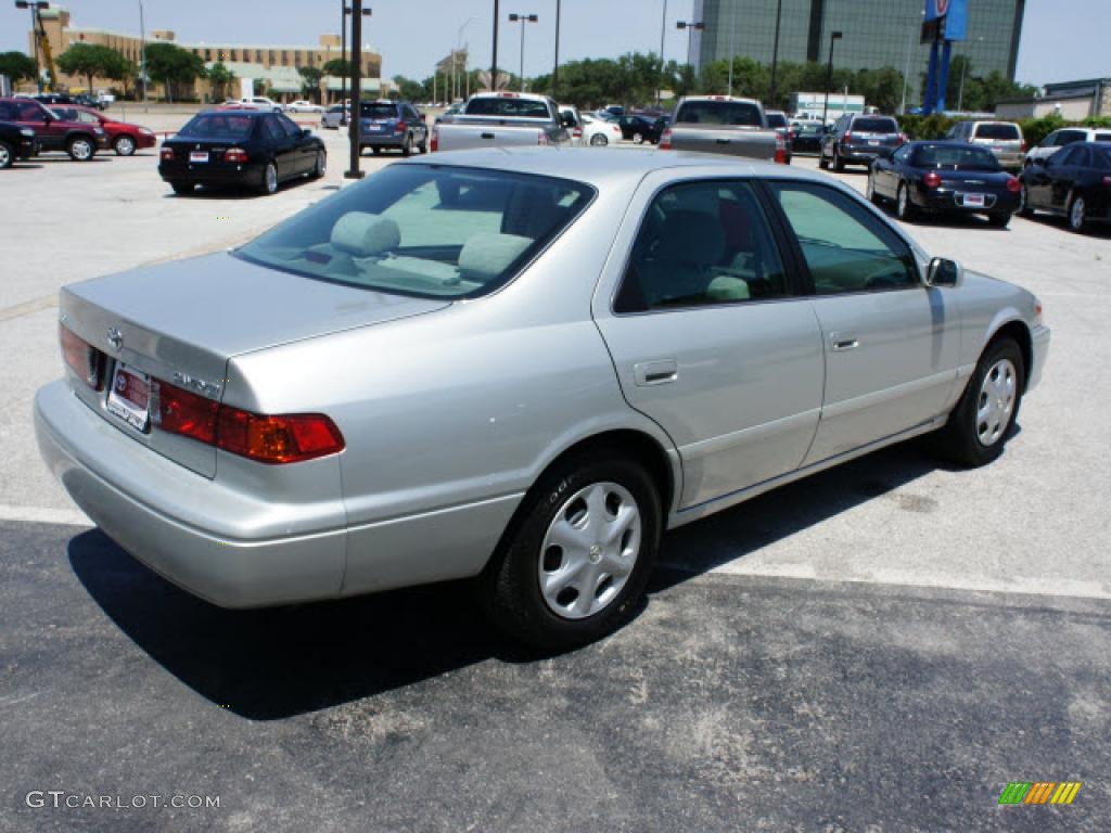 2001 Camry LE - Lunar Mist Metallic / Gray photo #4