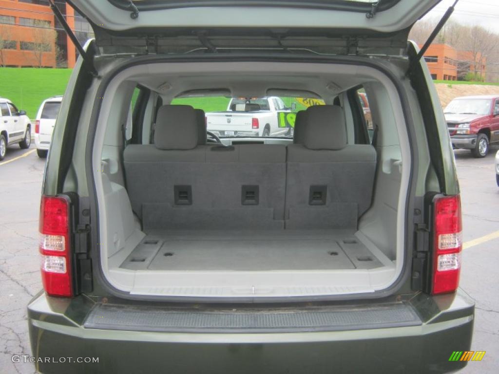 2008 Liberty Sport 4x4 - Jeep Green Metallic / Pastel Slate Gray photo #6