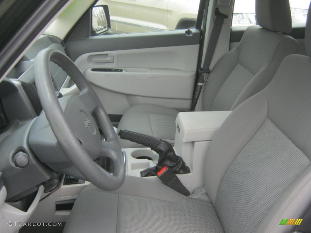 2008 Liberty Sport 4x4 - Jeep Green Metallic / Pastel Slate Gray photo #24