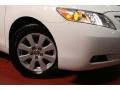Super White - Camry XLE Photo No. 9
