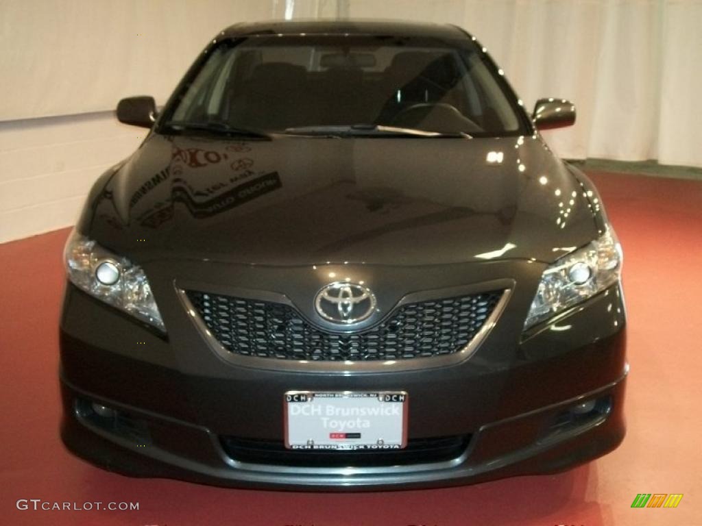2009 Camry SE - Magnetic Gray Metallic / Charcoal photo #2