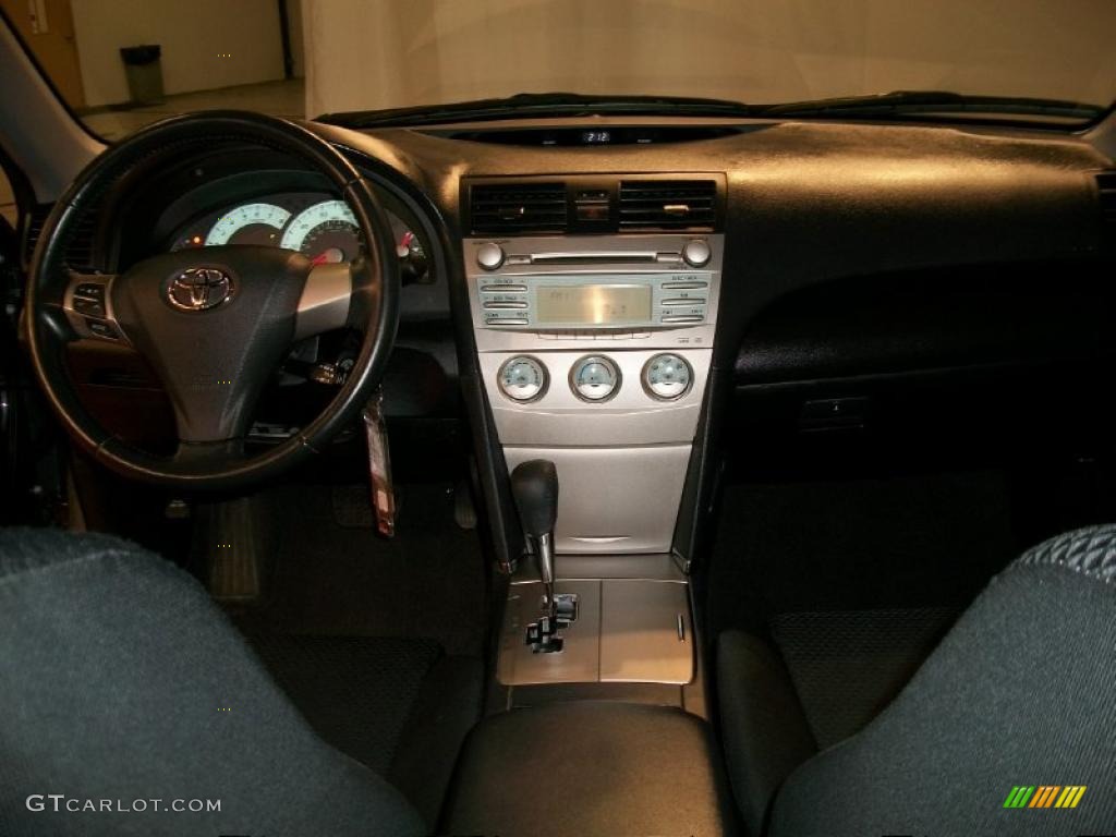 2009 Camry SE - Magnetic Gray Metallic / Charcoal photo #9