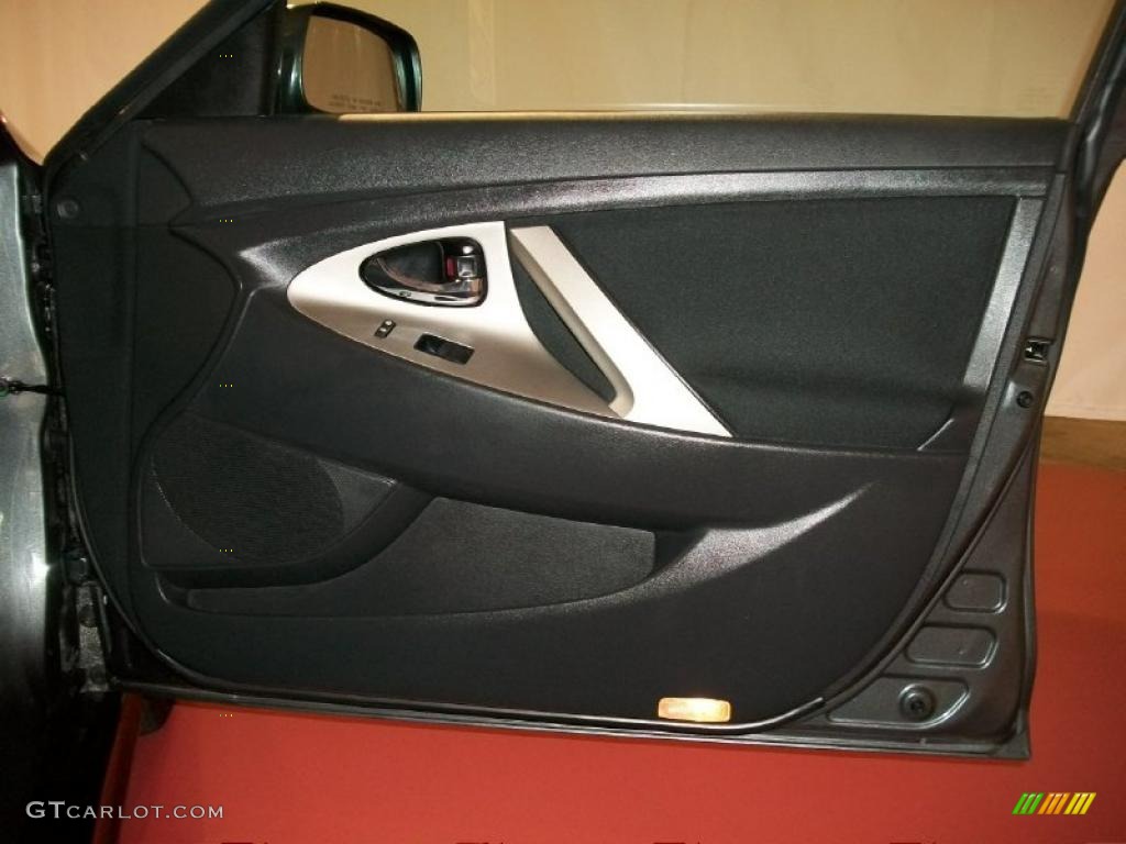 2009 Camry SE - Magnetic Gray Metallic / Charcoal photo #19