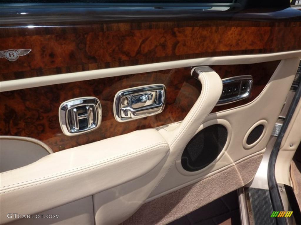 2002 Bentley Azure Standard Azure Model Controls Photo #48771009