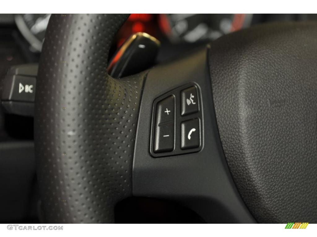2011 BMW 3 Series 335i Coupe Controls Photo #48771090