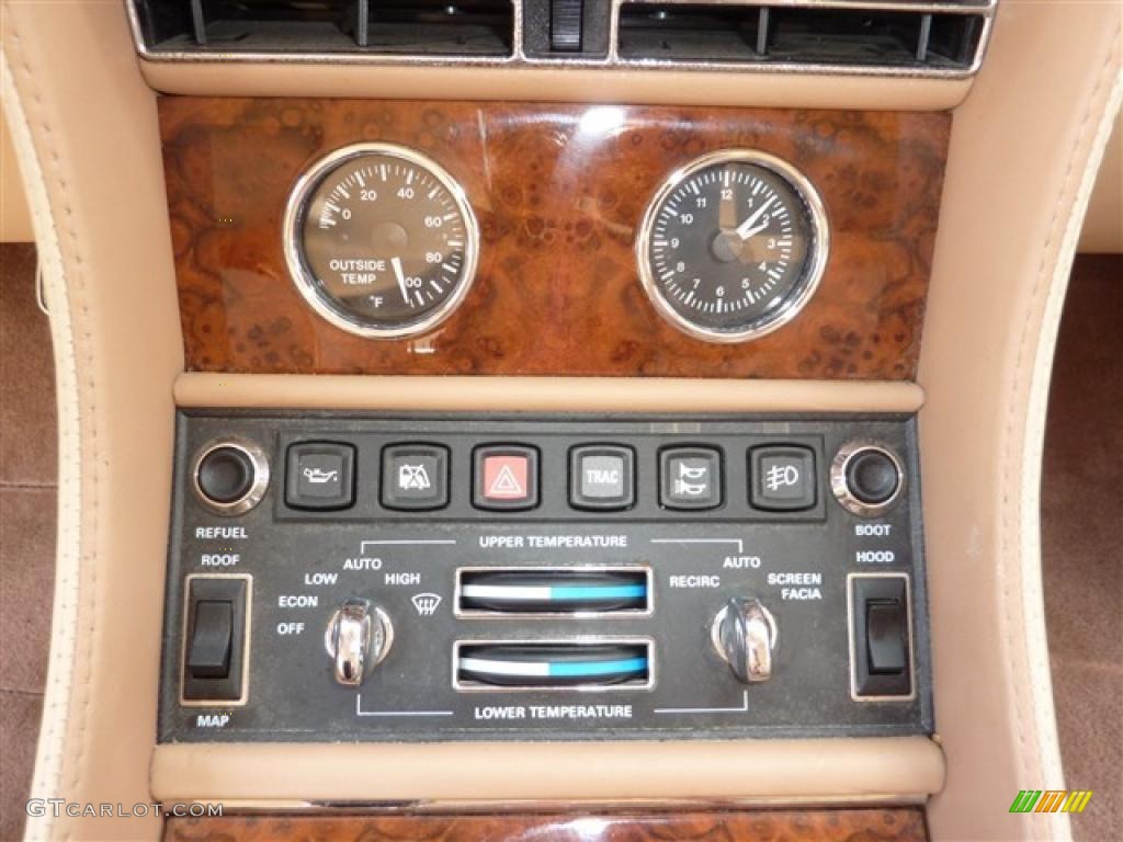 2002 Bentley Azure Standard Azure Model Controls Photo #48771228