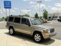 Light Khaki Metallic - Commander Limited 4x4 Photo No. 3