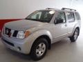 2007 Silver Lightning Nissan Pathfinder SE  photo #13